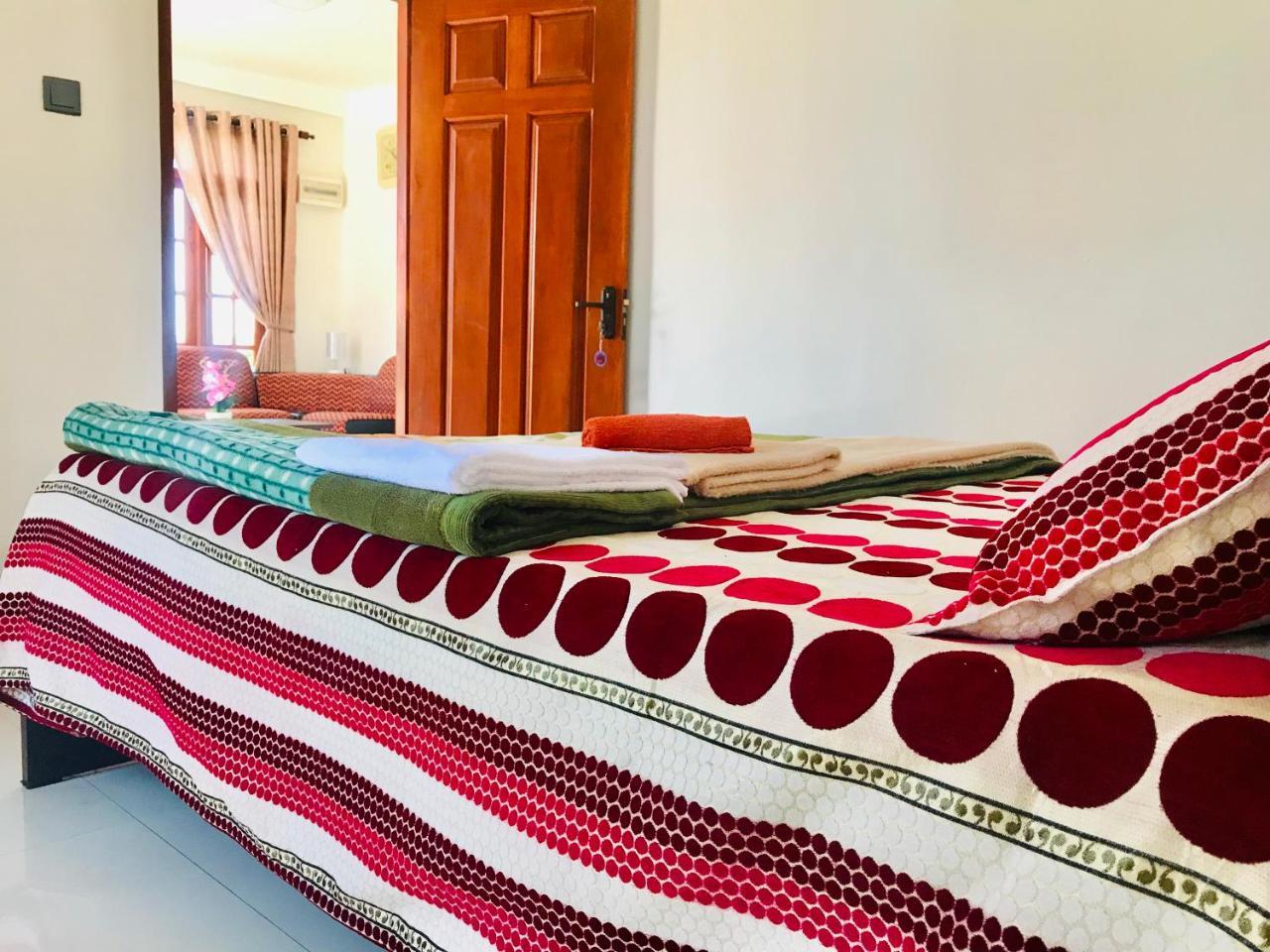 Loversleap Bungalow 努沃勒埃利耶 外观 照片